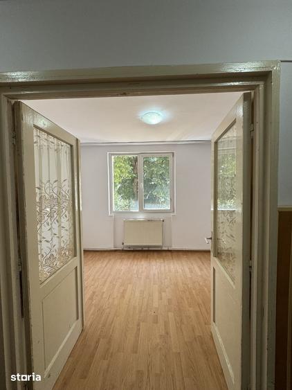 De vanzare apartament 3 camere, decomandat, etajul 2, Pret 52500euro - 8