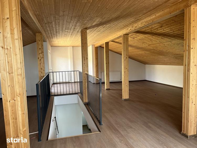 Casă cu 6 camere cu Teren 810 Mp în Gilău