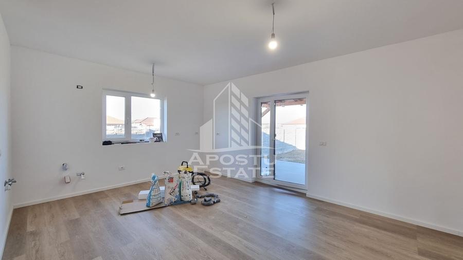 Duplex cu 3 camere cu Canalizare în Șag