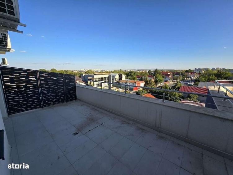 Apartament cu 3 camere decomandat în Tunari