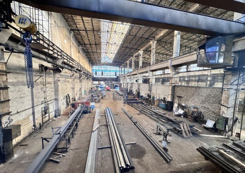 Spațiu comercial, de 3,800 mp, în Central