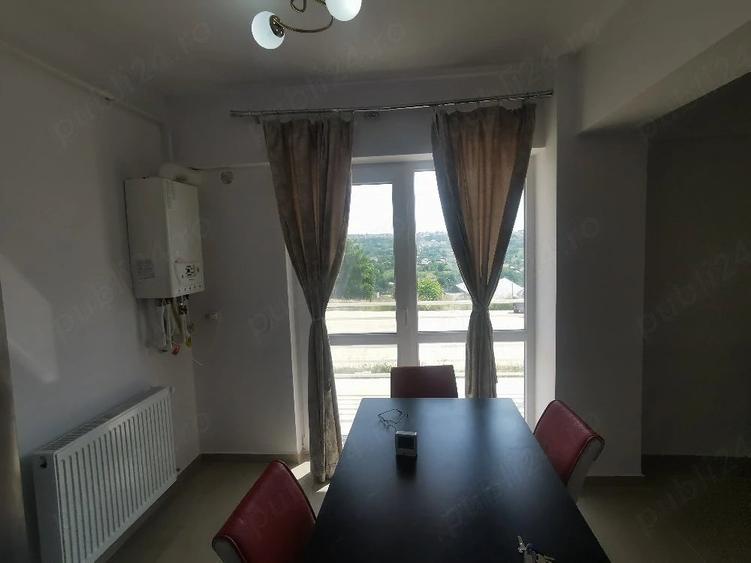 Apartament cu 2 camere semidecomandat în Iugani