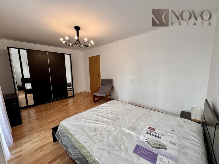 Apartament cu 4 camere semidecomandat, mobilat în Baba Novac