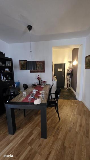 Apartament cu 3 camere în Moșilor
