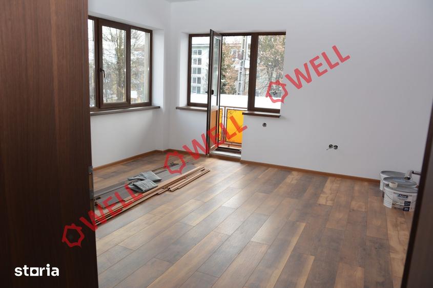 Casă cu 5 camere cu Teren 785 Mp în Central