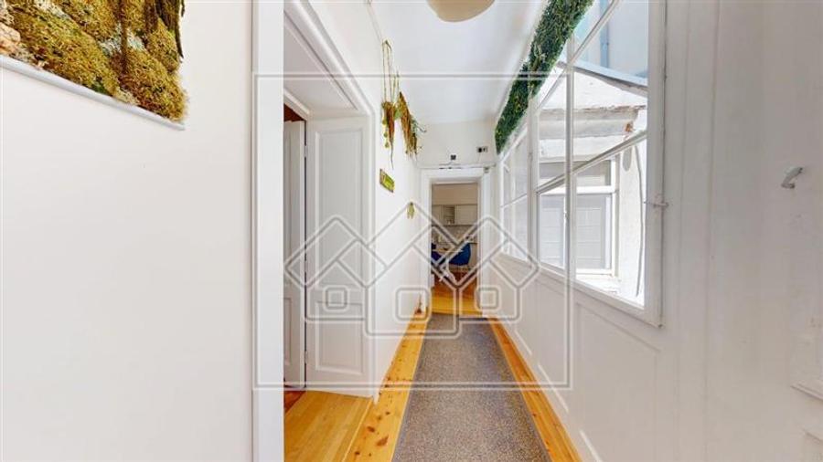 Apartament cu 2 camere decomandat în Ultracentral