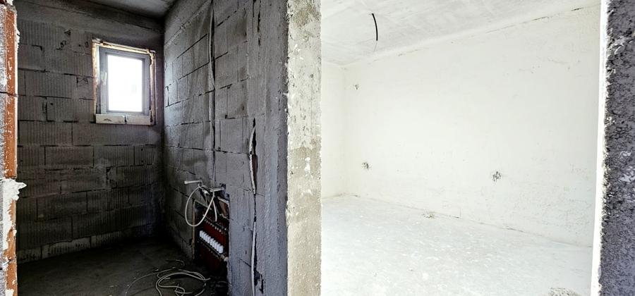 Casă individuală cu 5 camere cu Teren 300 Mp în Berceni