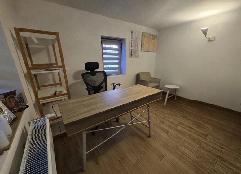 Casă cu Teren 1200 Mp în Blejești