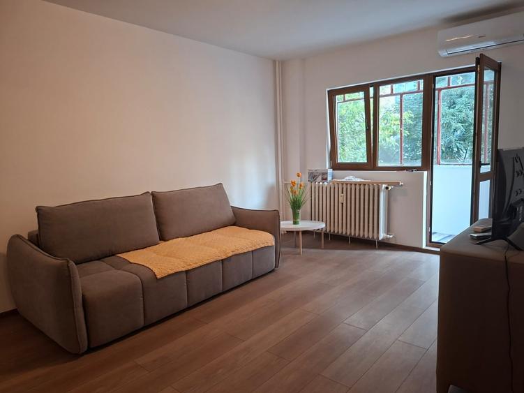 Rahova, 2/10, bloc mixt,decomandata, renovata nou - 1