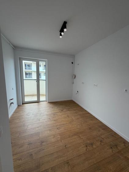 Apartament cu două camere, decomandat, finisat, EROILOR RESIDENCE - 5