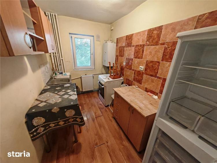 Apartament cu 2 camere semidecomandat în Dacia