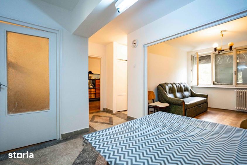 Apartament cu 3 camere în Decebal
