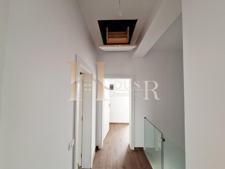 Duplex cu 5 camere cu Canalizare în Moșnița Nouă