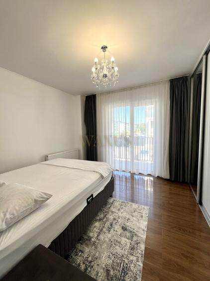 Apartament cu 3 camere decomandat, mobilat în Florești