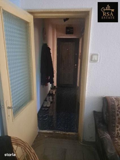 Apartament cu 3 camere decomandat în Ostroveni