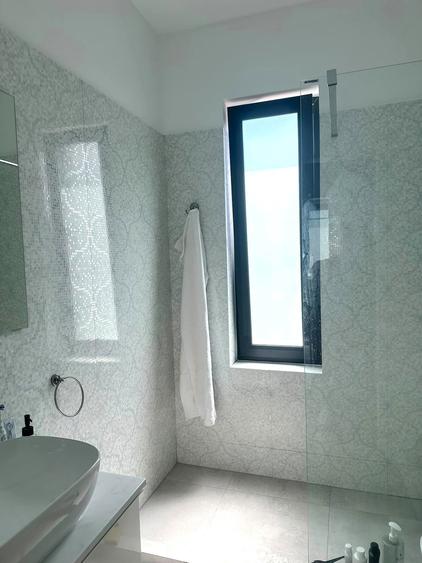 Casă cu 5 camere cu Canalizare în Corbeanca