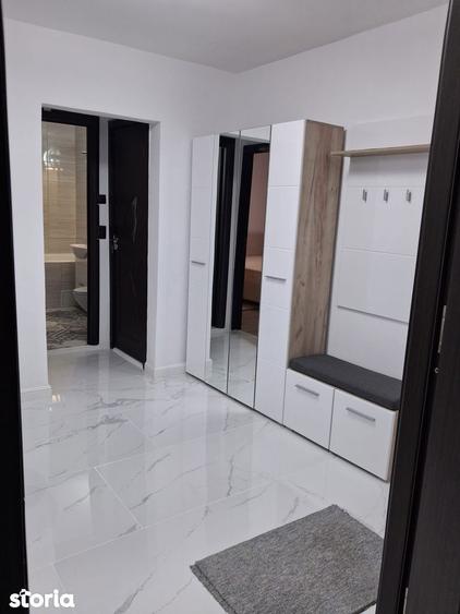 Apartament cu 2 camere, mobilat în Central