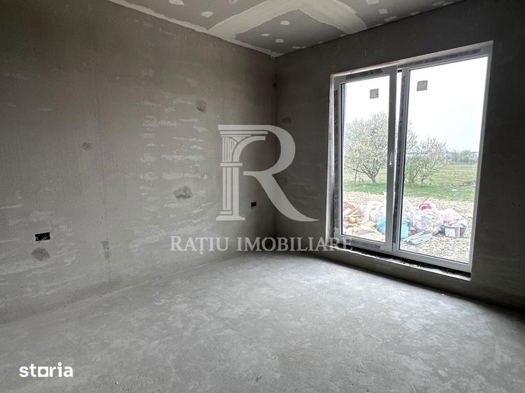 Casă cu 4 camere cu Teren 500 Mp în Sântandrei