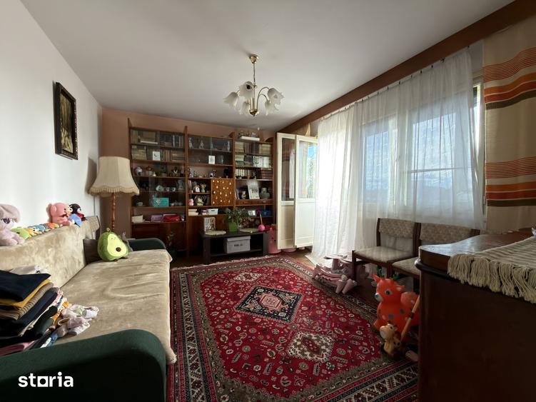 Apartament cu 4 camere decomandat, mobilat în Circumvalațiunii
