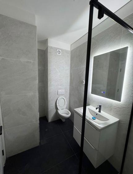 Apartament cu  2camere,finisat,etaj intermediar,parcare,zona Eroilor - 2