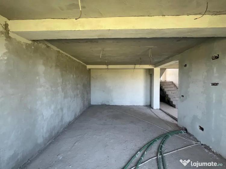 Casă cu 4 camere cu Teren 500 Mp în Ghercești