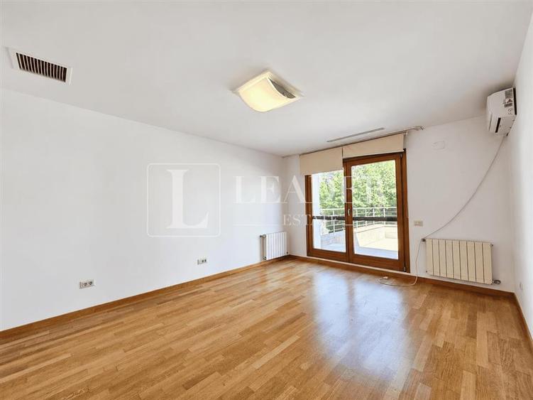 Casă individuală cu 5 camere cu Piscina în Pipera