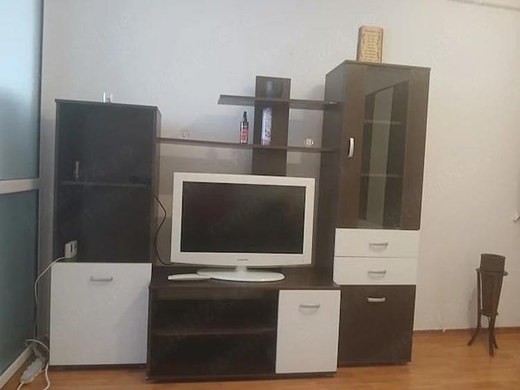 Garsonieră decomandată în Bartolomeu