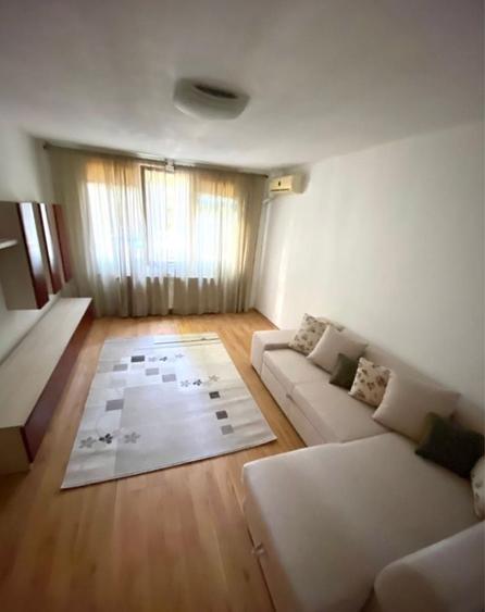 Garsonieră decomandată în Drumul Găzarului