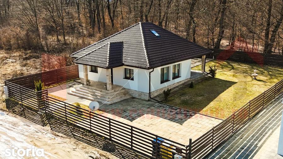 Casă cu 2 camere cu Teren 692 Mp în Șelimbăr