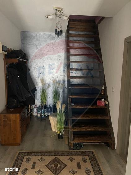 Casă cu 5 camere cu Teren 343 Mp în Central
