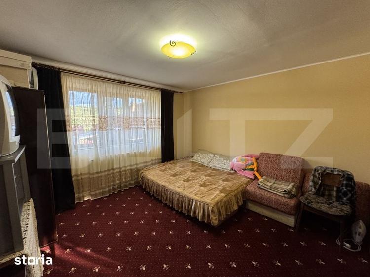 Casă cu 6 camere cu Teren 2500 Mp în Turdaș