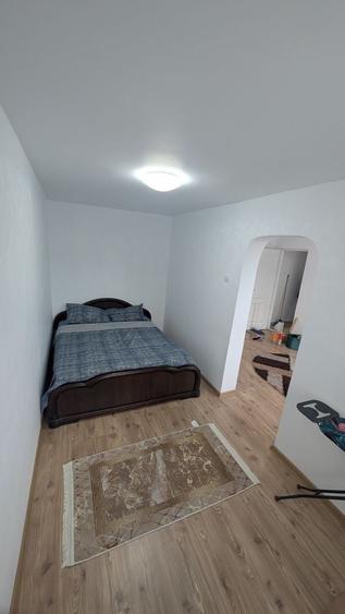 Vand apartment in orasul Marasesti la etajul 1 - 5
