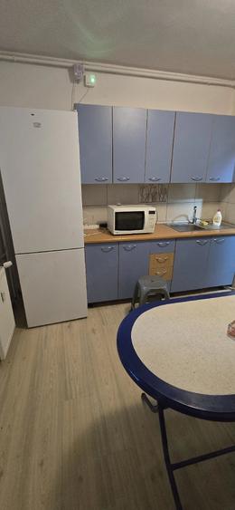Apartament cu 2 camere decomandat în Basarabia