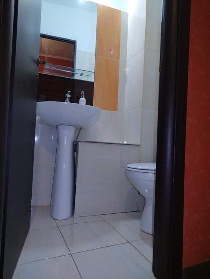Apartament cu 3 camere decomandat în Tomești