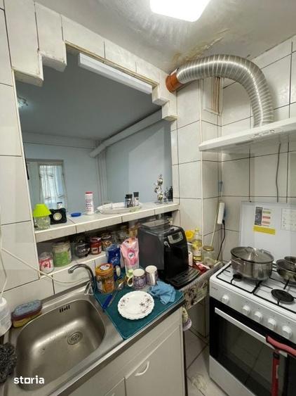 Apartament cu 4 camere decomandat în Lipovei
