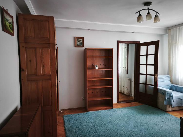 Apartament cu 3 camere semidecomandat în Sfântu Ilie