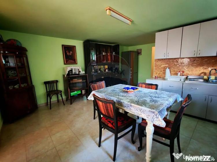 Casă cu 1 camere cu Teren 237 Mp în Central