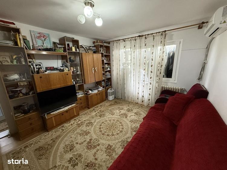 Apartament cu 3 camere în Păcurari — fotografia 3