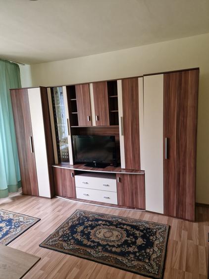 Garsonieră decomandată în 1848