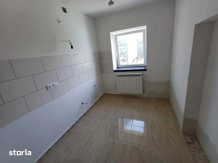 Casă cu 4 camere cu Teren 200 Mp în Ștrand