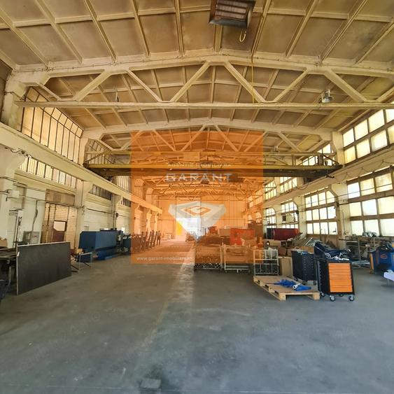 Spațiu comercial, de 900 mp, în Mărăcineni