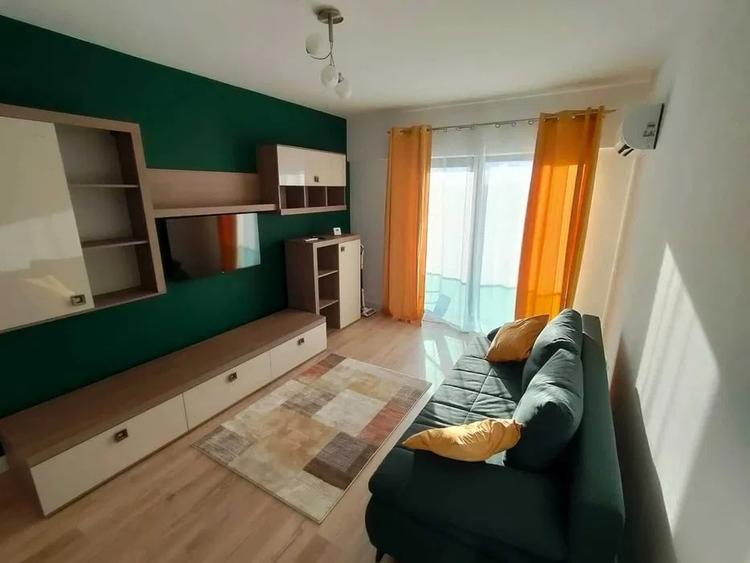 Garsonieră decomandată, mobilată în Tătărași