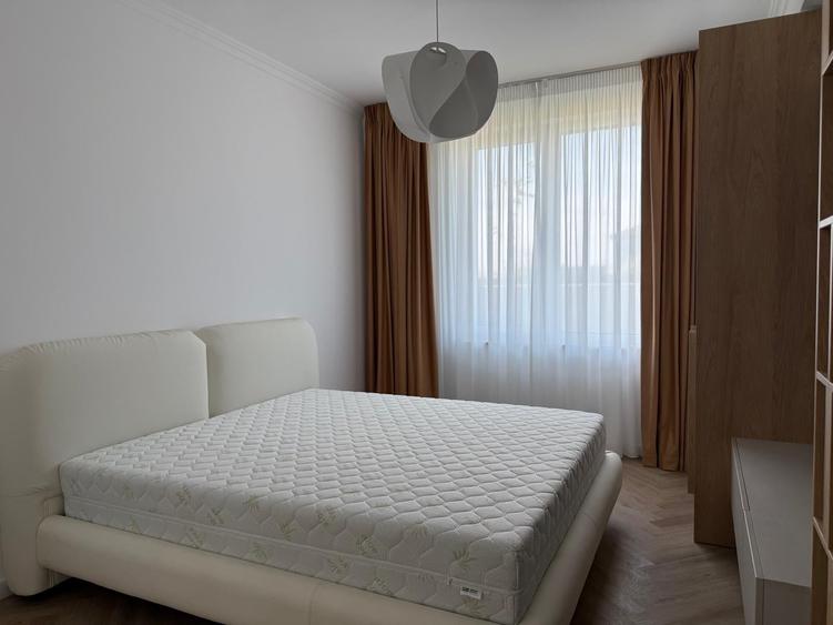 Casă individuală cu 4 camere cu Teren 450 Mp în Frumușani