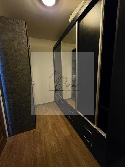 Apartament cu 4 camere nedecomandat, mobilat în Central