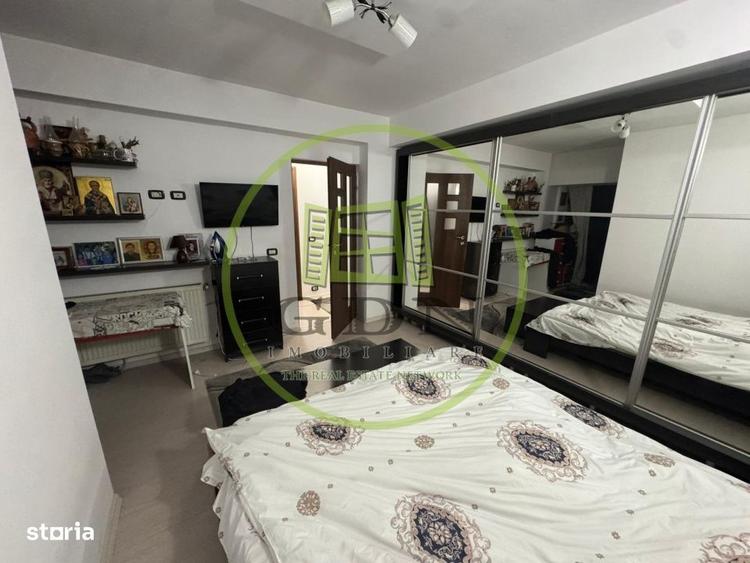 Apartament cu 3 camere semidecomandat, mobilat în Calea Severinului