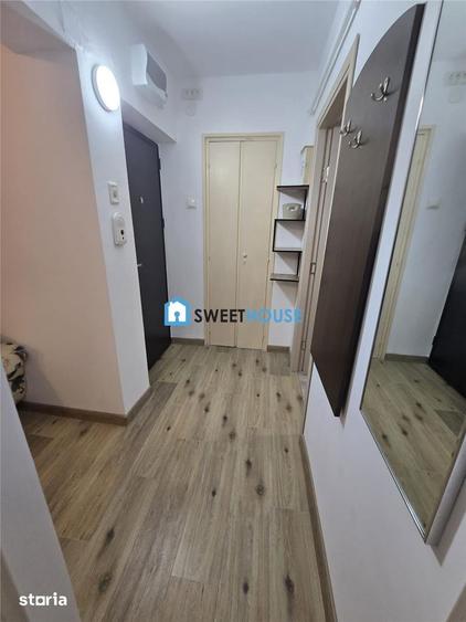 Apartament cu 3 camere decomandat, mobilat în Bartolomeu