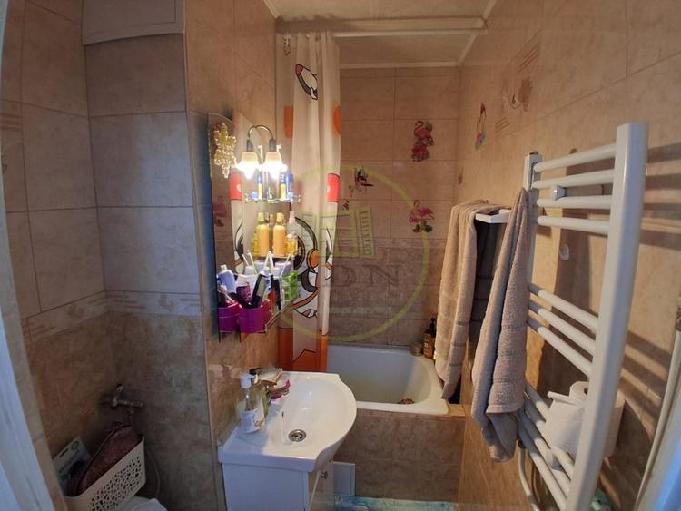Apartament cu 2 camere semidecomandat, mobilat în Mănăștur