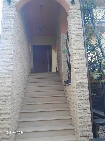 Casă cu 4 camere cu Teren 209 Mp în Central
