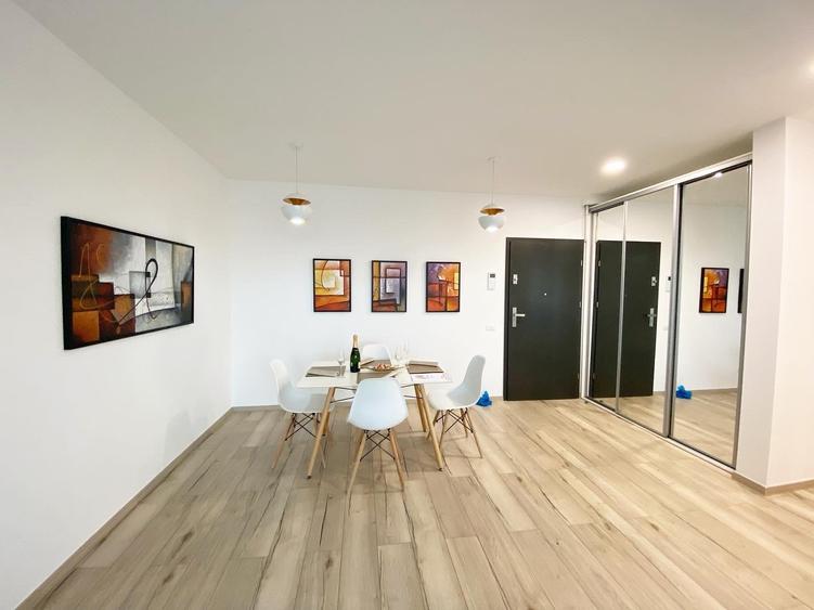 Apartament cu 2 camere decomandat în Sisești