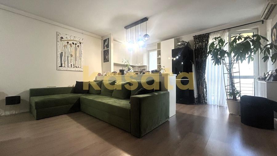 Apartament cu 3 camere semidecomandat, mobilat în Ostratu